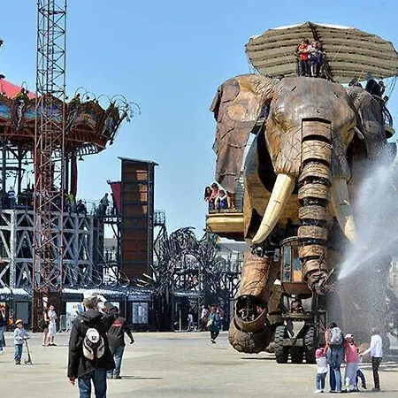 Duplex Marche De Talensac Au Coeur De Nantes *